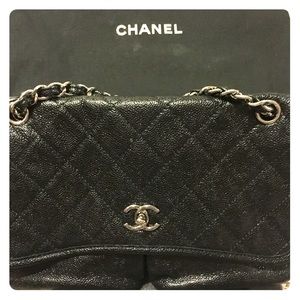 Beautiful Day or evening CHANEl bag.
